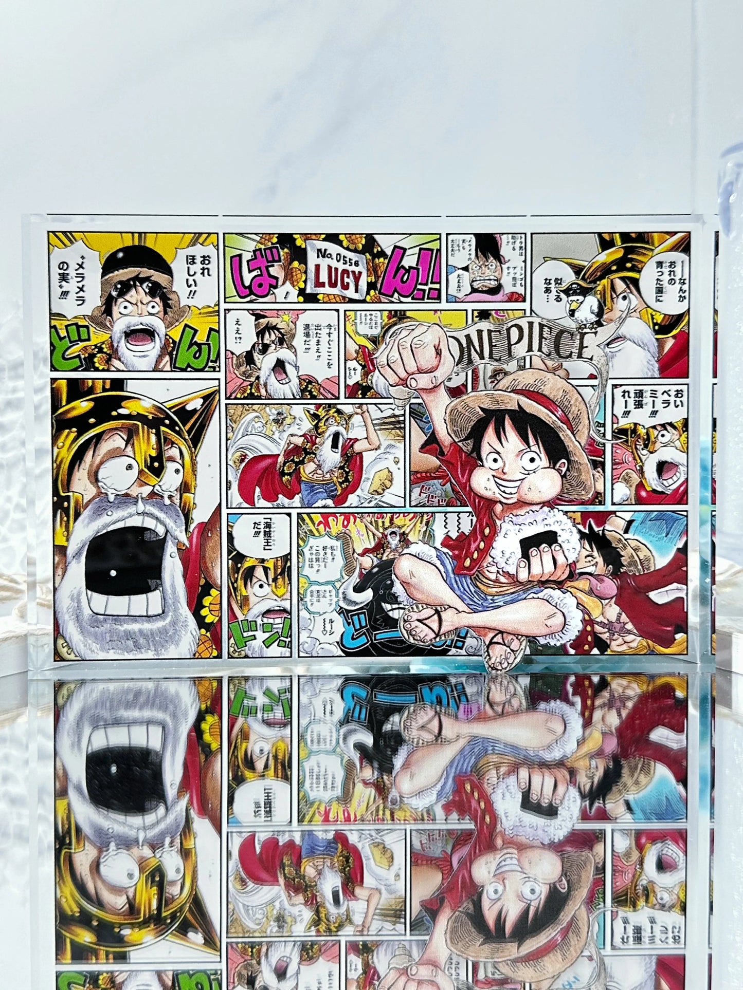 ONE PIECE Acrylic Stands